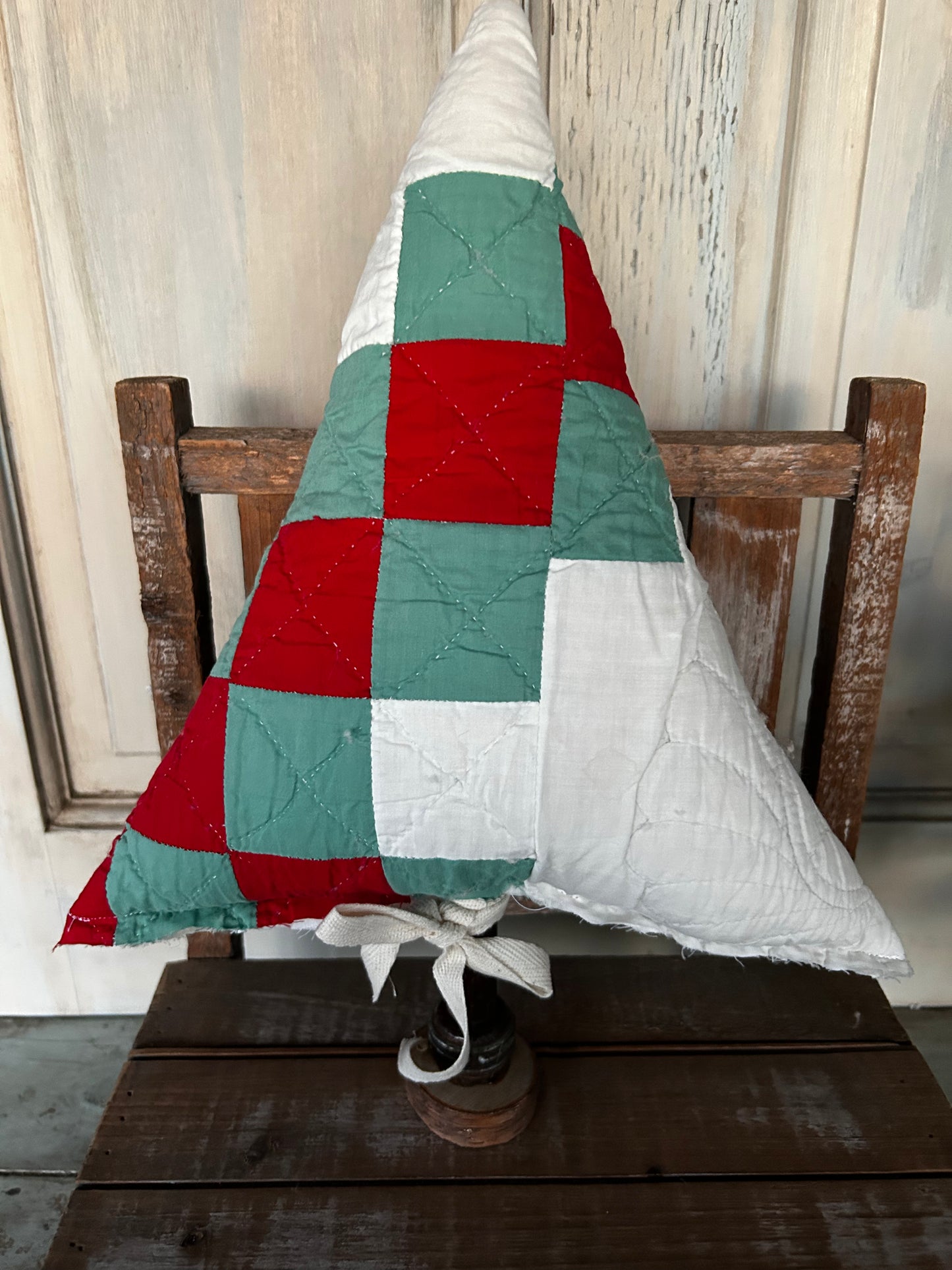 Vintage Quilt Bobbin Christmas Tree Red/Green5