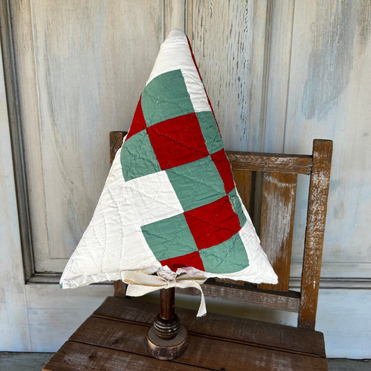 Vintage Quilt Bobbin Christmas Tree Red/Green3