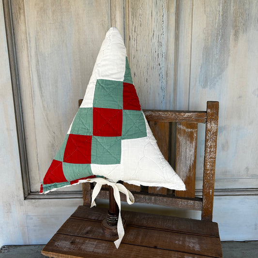 Vintage Quilt Bobbin Christmas Tree Red/Green2