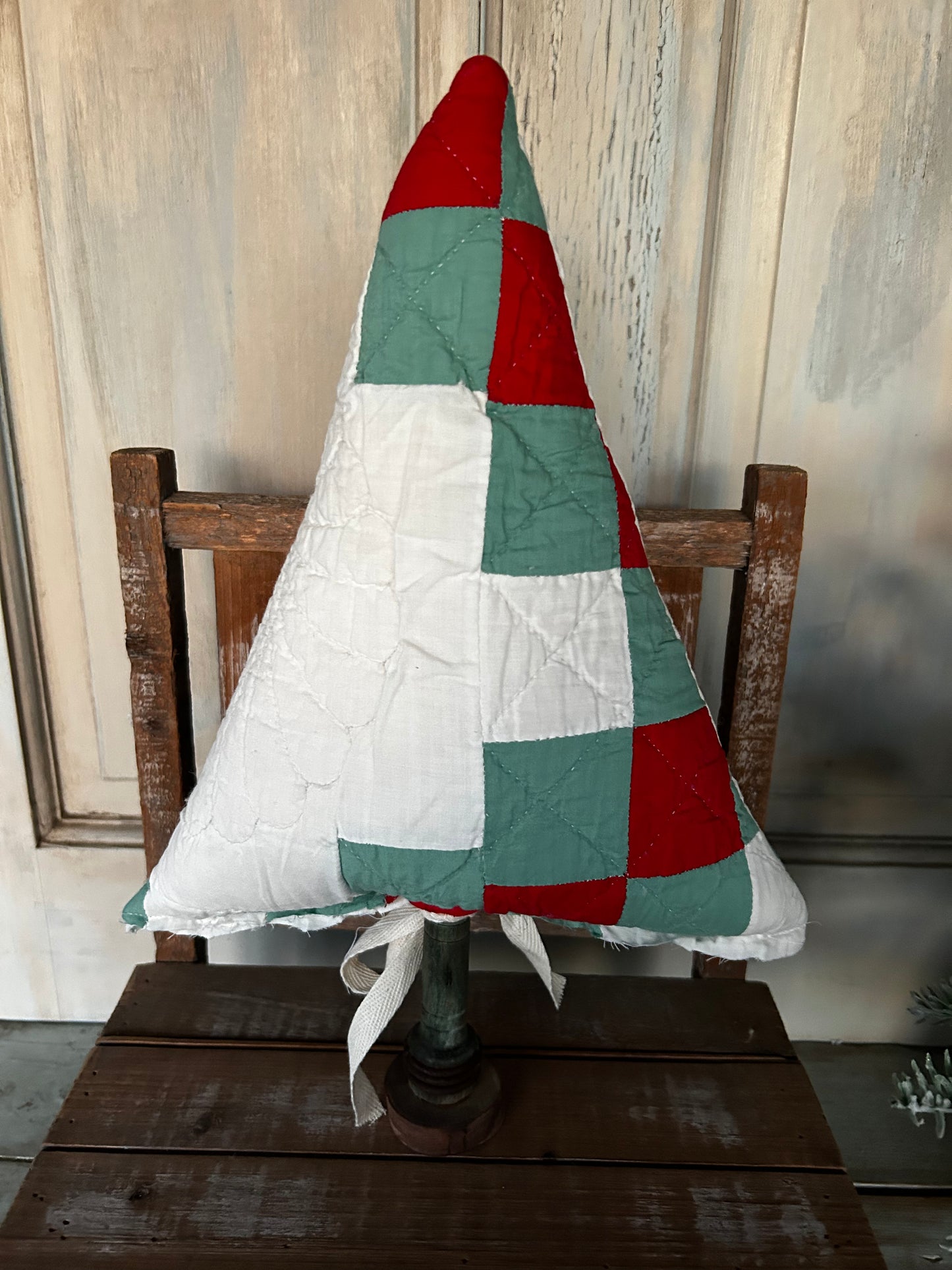 Vintage Quilt Bobbin Christmas Tree Red/Green6