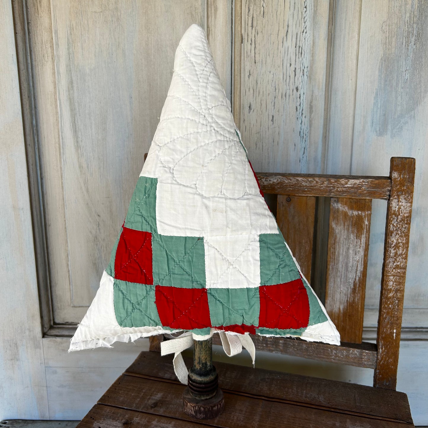 Vintage Quilt Bobbin Christmas Tree Red/Green4